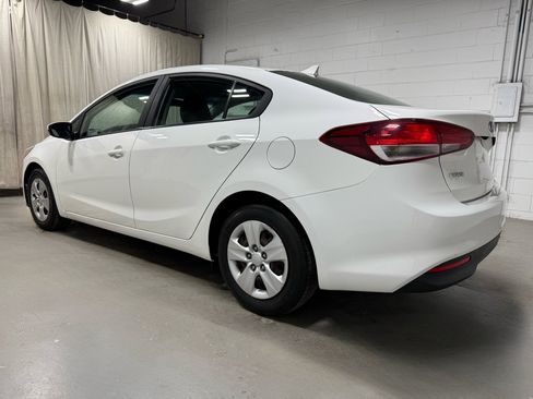 Used 2018 Kia Forte LX w/ LX Rear Camera Package FWD image 5