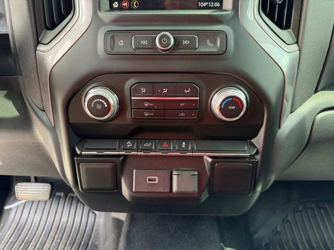 Used 2019 GMC Sierra 1500 4x4 Crew Cab w/ Convenience Package image 18