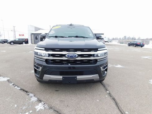 Used 2024 Ford Expedition Limited image 8