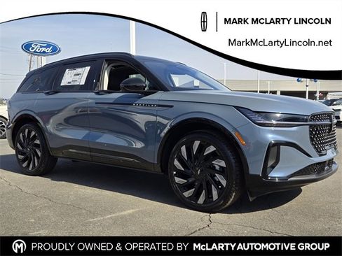 New 2026 Lincoln Nautilus Reserve w/ Jet Appearance Package image 1