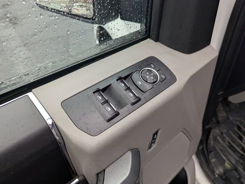Used 2017 Ford F150 XLT w/ Trailer Tow Package AWD/4WD image 26