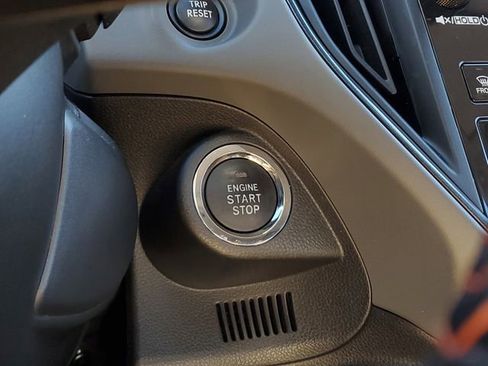 Certified 2024 Subaru Crosstrek 2.5i Limited w/ Crosstrek Mirror Package image 35