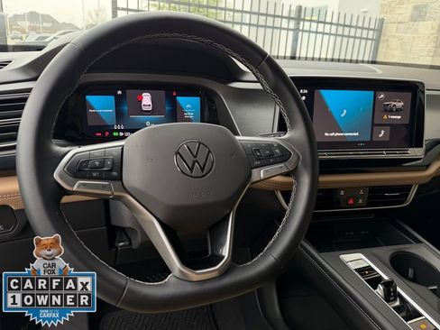 Used 2024 Volkswagen Atlas Cross Sport SE image 11