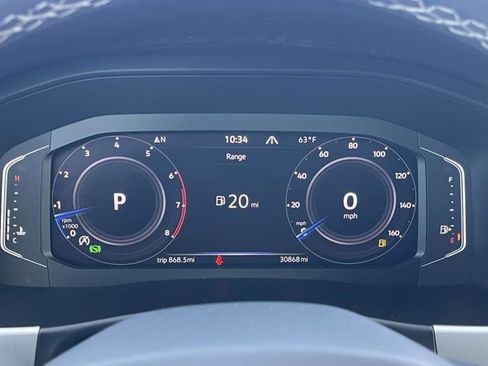 Used 2022 Volkswagen Atlas Cross Sport SE image 34