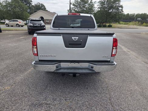 Used 2012 Nissan Frontier S AWD/4WD image 4