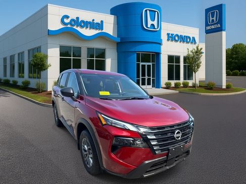 Used 2026 Nissan Rogue S AWD/4WD image 9