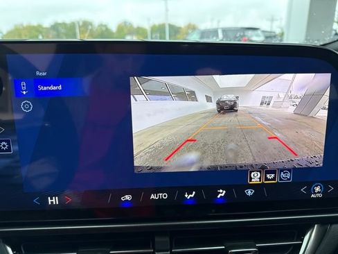 New 2026 Chevrolet Equinox EV LT image 20