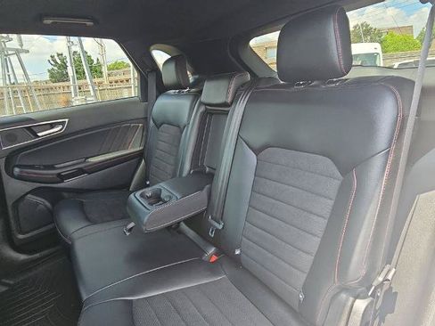 Certified 2024 Ford Edge ST-Line AWD/4WD image 14