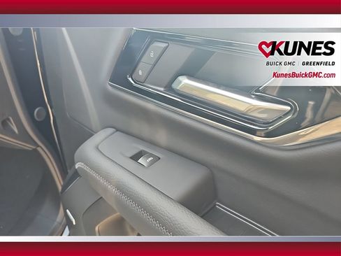 New 2026 GMC Yukon Denali w/ Denali Reserve Package AWD/4WD image 33