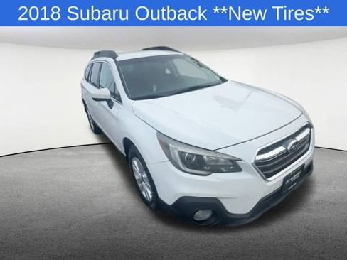 Used 2018 Subaru Outback 2.5i Premium image 2
