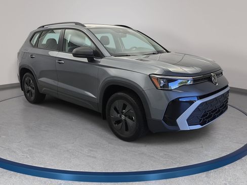 Used 2025 Volkswagen Taos S FWD image 3