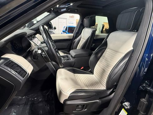 Used 2022 Land Rover Discovery HSE R-Dynamic image 12