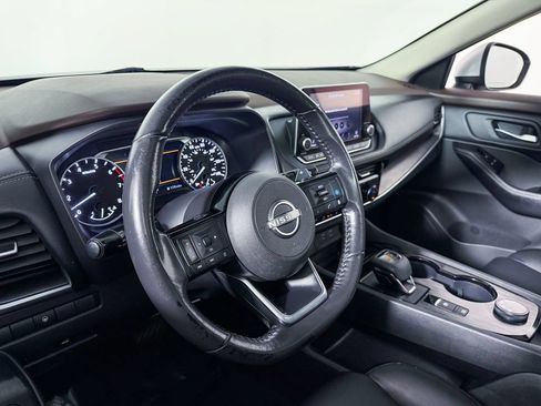 Certified 2022 Nissan Rogue SV w/ SV Premium Package AWD/4WD image 16