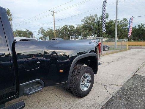 Used 2022 Chevrolet Silverado 3500 LT w/ Convenience Package AWD/4WD image 7