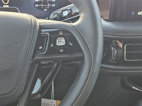 New 2025 Lincoln Aviator Black Label w/ Black Label Special Edition image 27