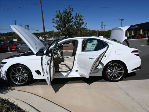 New 2026 Genesis G70 2.5T Prestige image 19