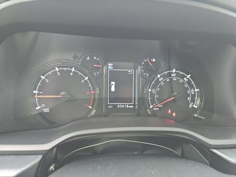 Used 2024 Toyota 4Runner SR5 Premium w/ Moonroof Package image 2