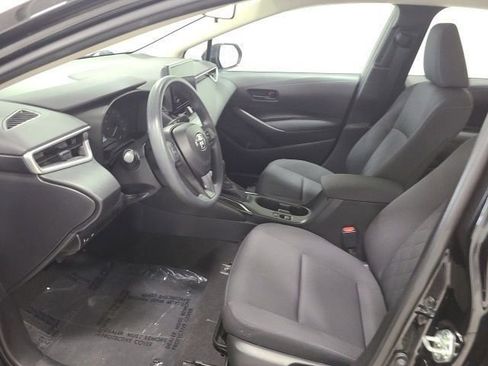 Used 2023 Toyota Corolla LE FWD image 17
