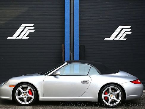 Used 2009 Porsche 911 Carrera RWD image 7