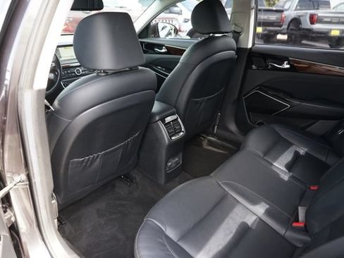 Used 2019 Kia Cadenza Technology FWD image 12