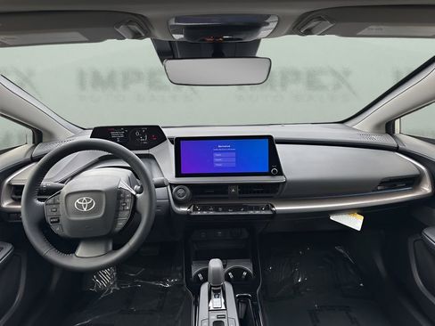 Used 2025 Toyota Prius XLE image 13