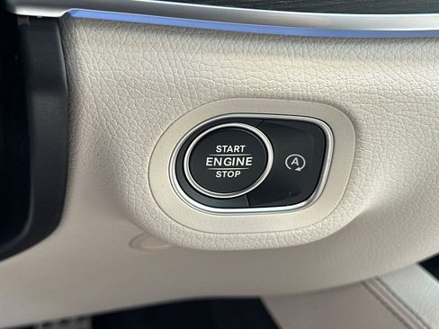 New 2026 Mercedes-Benz GLS 450 4MATIC image 23
