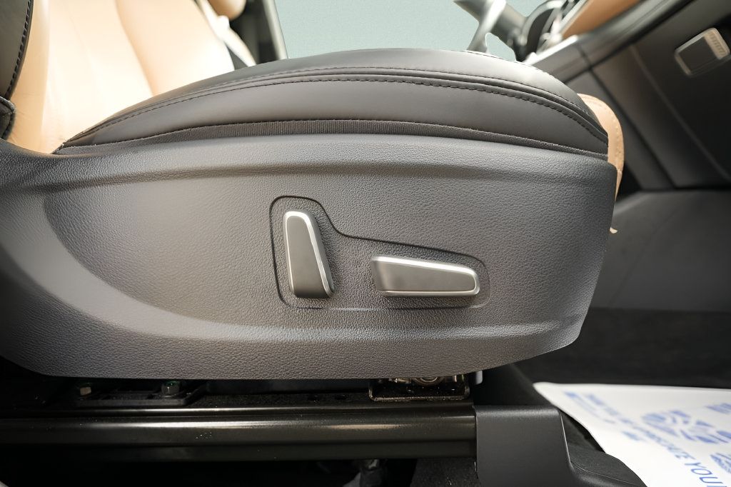 Certified 2021 Hyundai Santa Fe Calligraphy AWD/4WD image 16