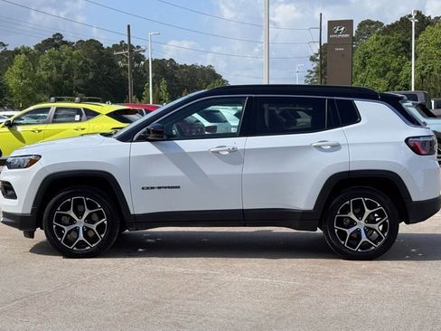 Used 2024 Jeep Compass Limited AWD/4WD image 11