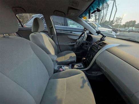Used 2010 Toyota Corolla LE image 10