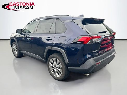 Used 2023 Toyota RAV4 XLE Premium FWD image 6