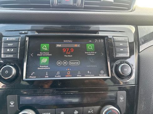 Used 2022 Nissan Rogue Sport SL w/ Premium Package FWD image 40