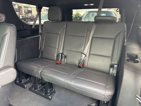 Used 2024 Chevrolet Suburban LT w/ Luxury Package AWD/4WD image 25