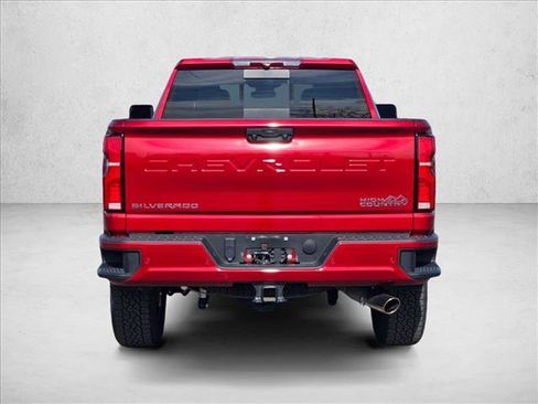 Used 2024 Chevrolet Silverado 2500 High Country image 6