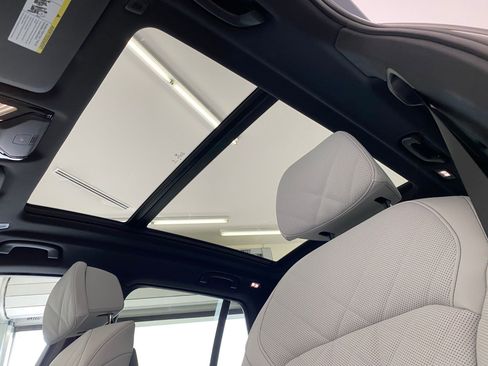 New 2026 BMW X5 xDrive40i w/ M Sport Package image 15