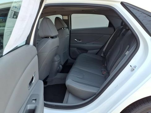 New 2026 Hyundai Elantra SEL Sport Premium FWD image 20