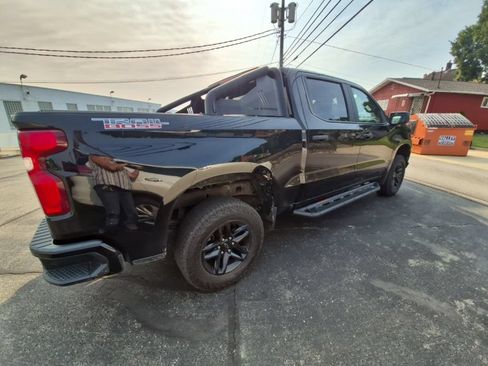 Used 2019 Chevrolet Silverado 1500 Custom Trail Boss AWD/4WD image 8
