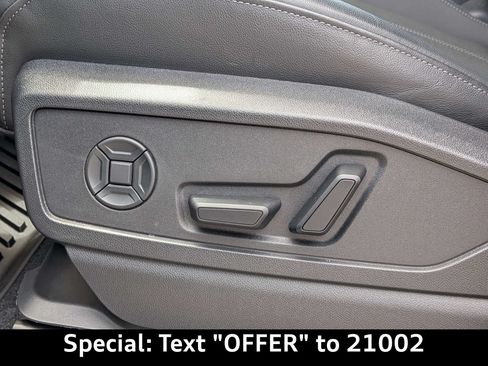 Certified 2025 Audi Q5 Prestige AWD/4WD image 23