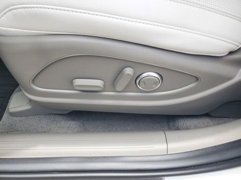 Used 2026 Hyundai Palisade SEL FWD image 19