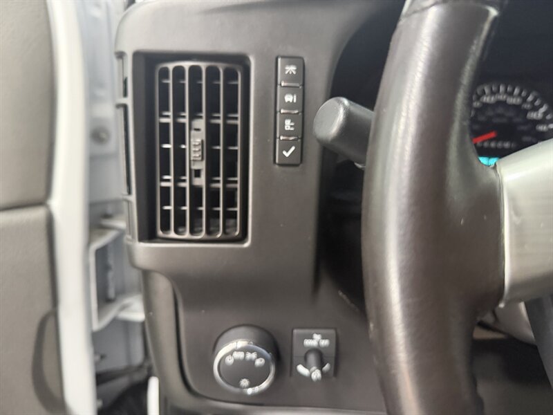 Used 2017 Chevrolet Express 3500 LT w/ LT Preferred Equipment Group RWD image 11
