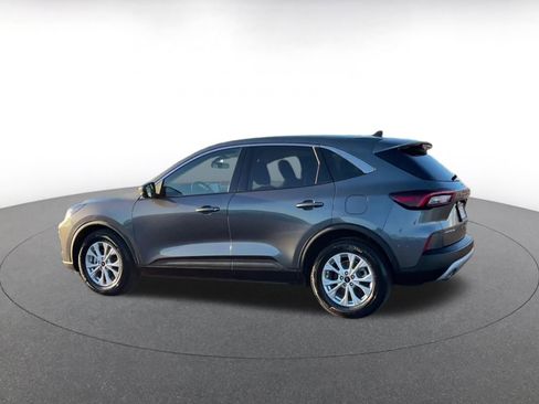 Used 2023 Ford Escape Active image 9