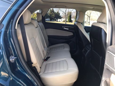 Used 2020 Ford Edge SEL w/ Cold Weather Package image 58