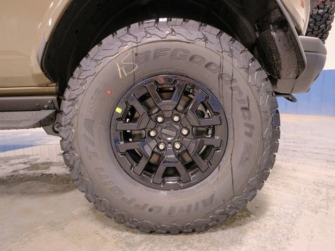 New 2025 Ford Bronco Raptor w/ Interior Carbon Fiber Pack image 39