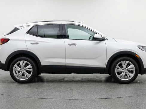 Used 2025 Buick Encore GX Preferred FWD image 11