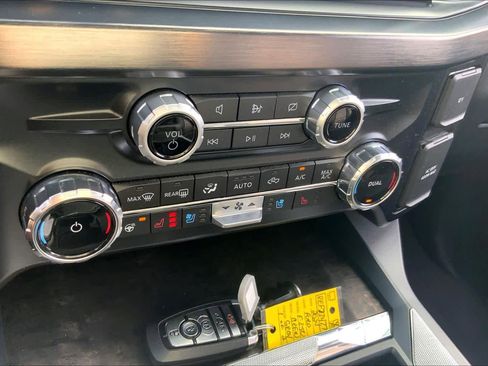 Used 2024 Ford F250 Lariat AWD/4WD image 54
