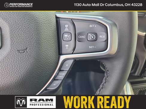 New 2026 RAM 2500 Big Horn AWD/4WD image 31