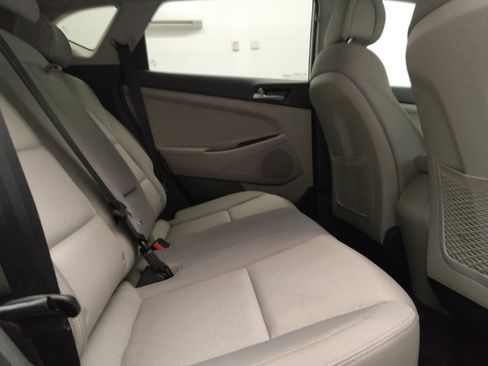 Used 2017 Hyundai Tucson SE AWD/4WD image 19