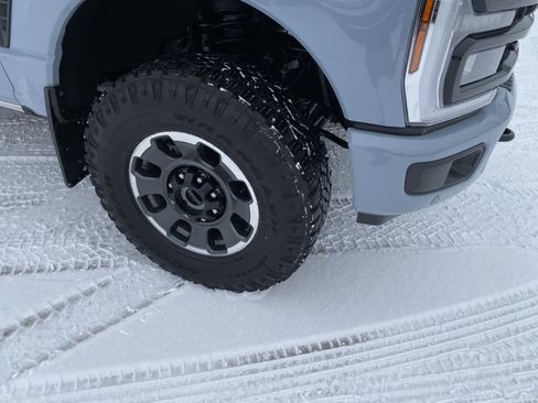 Used 2024 Ford F350 Lariat w/ Lariat Ultimate Package image 4