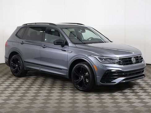 Used 2024 Volkswagen Tiguan SE R-Line FWD image 57