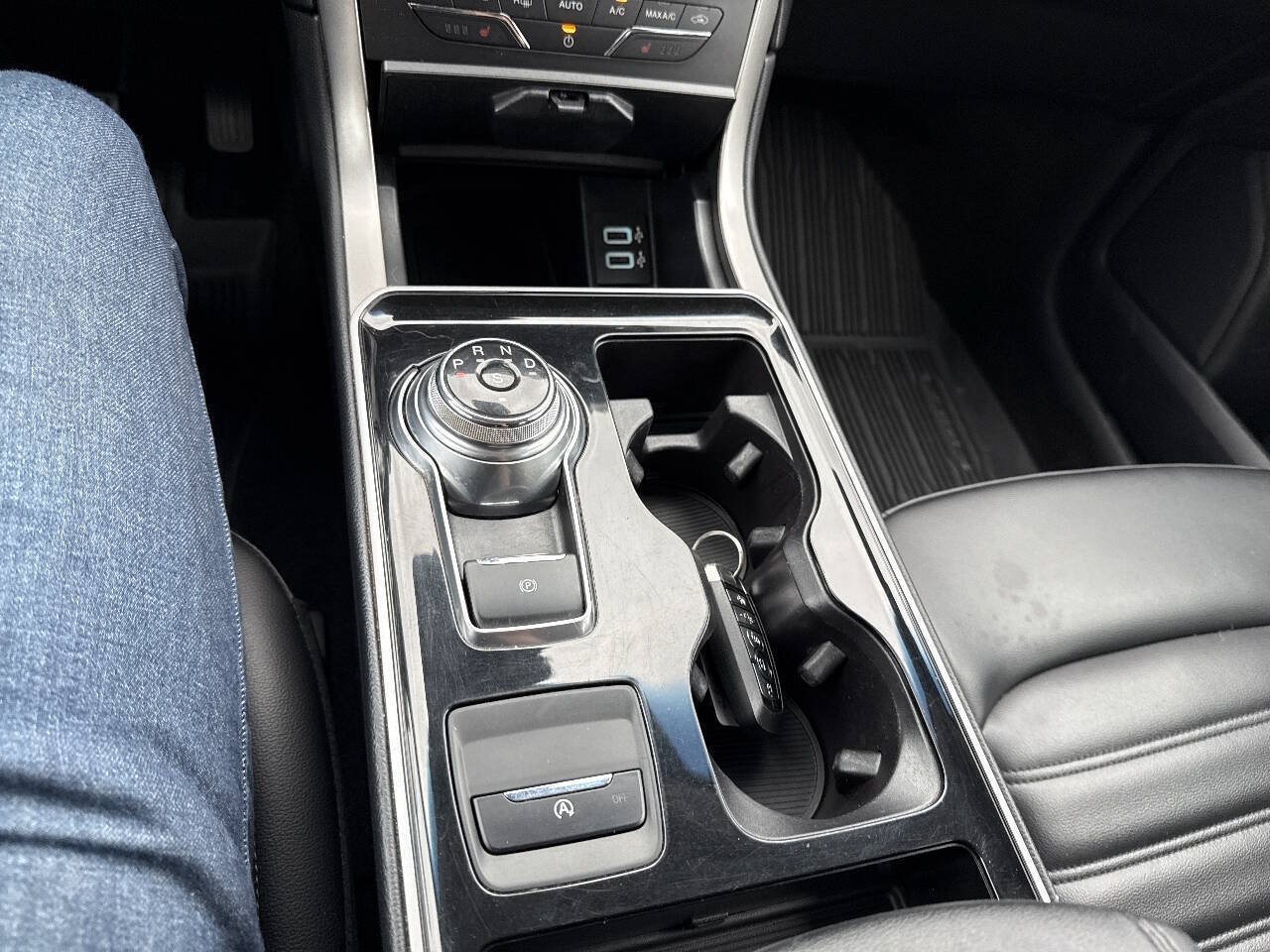 Used 2019 Ford Edge SEL w/ Equipment Group 201A AWD/4WD image 26