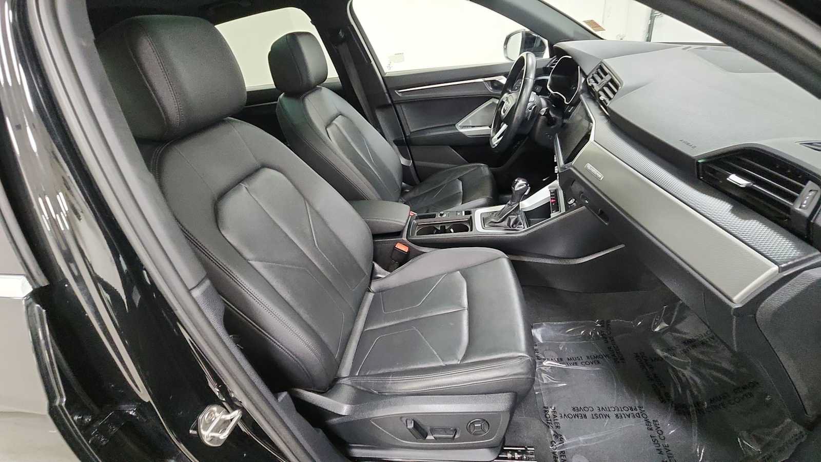 Used 2023 Audi Q3 2.0T Premium AWD/4WD image 29
